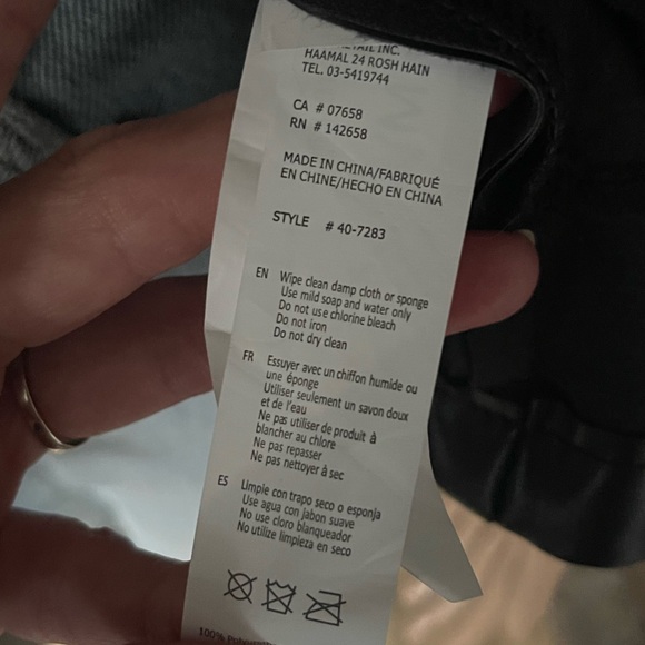 Wet Seal Faux Leather Blazer - Picture 6 of 6